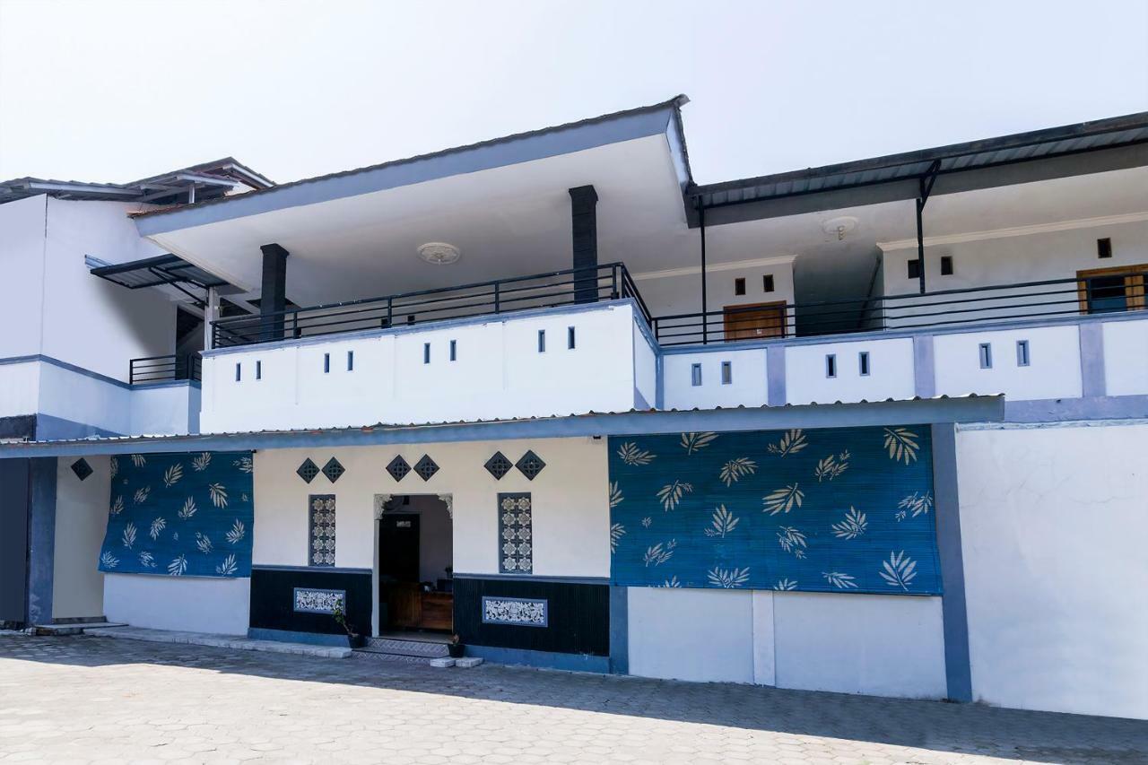 Готель Oyo 857 Pakuncen Malioboro Syariah Джок'якарта Екстер'єр фото