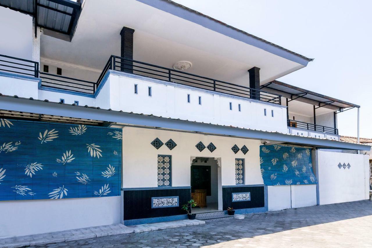 Готель Oyo 857 Pakuncen Malioboro Syariah Джок'якарта Екстер'єр фото